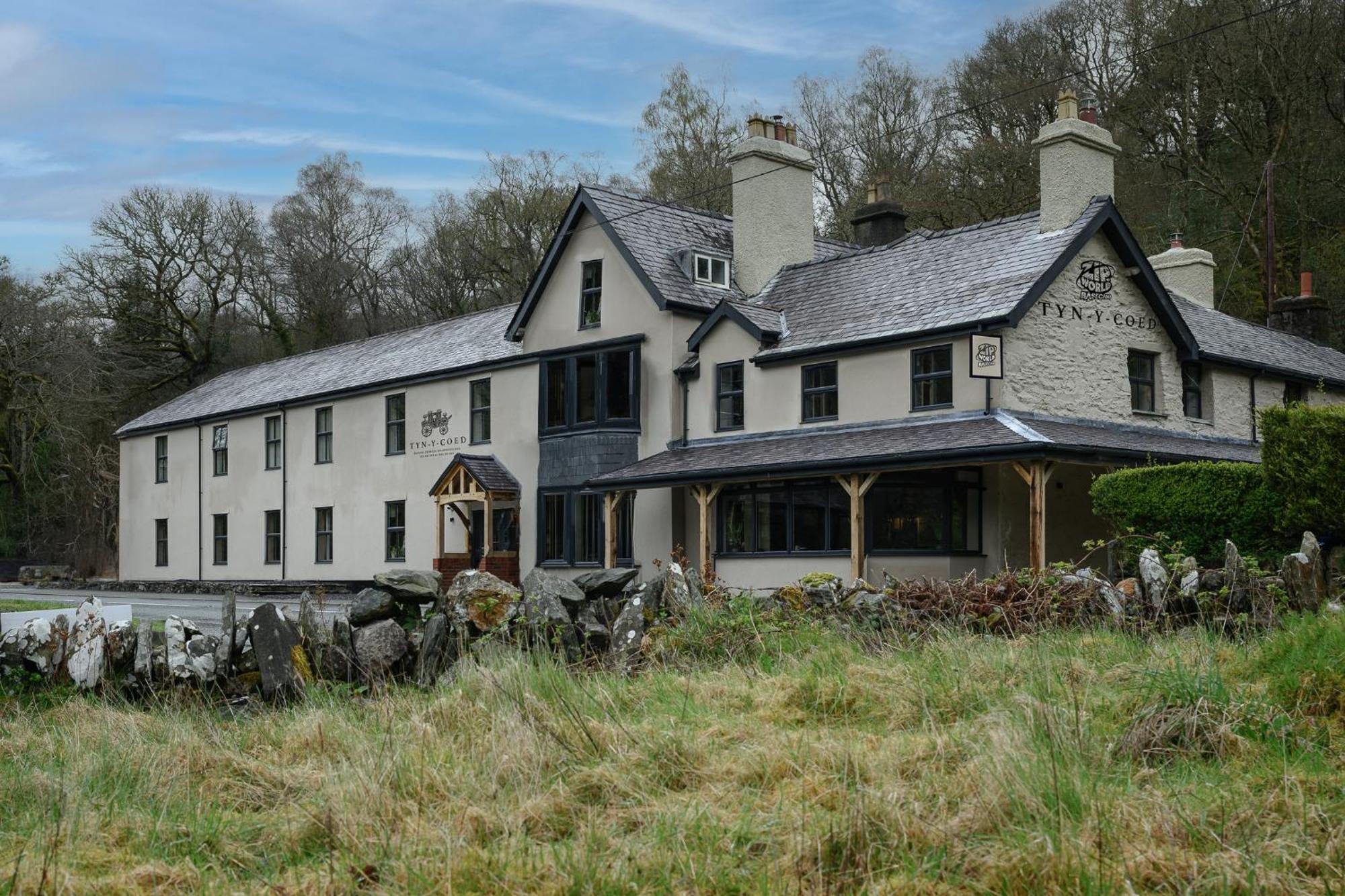 Tyn-y-coed 4*